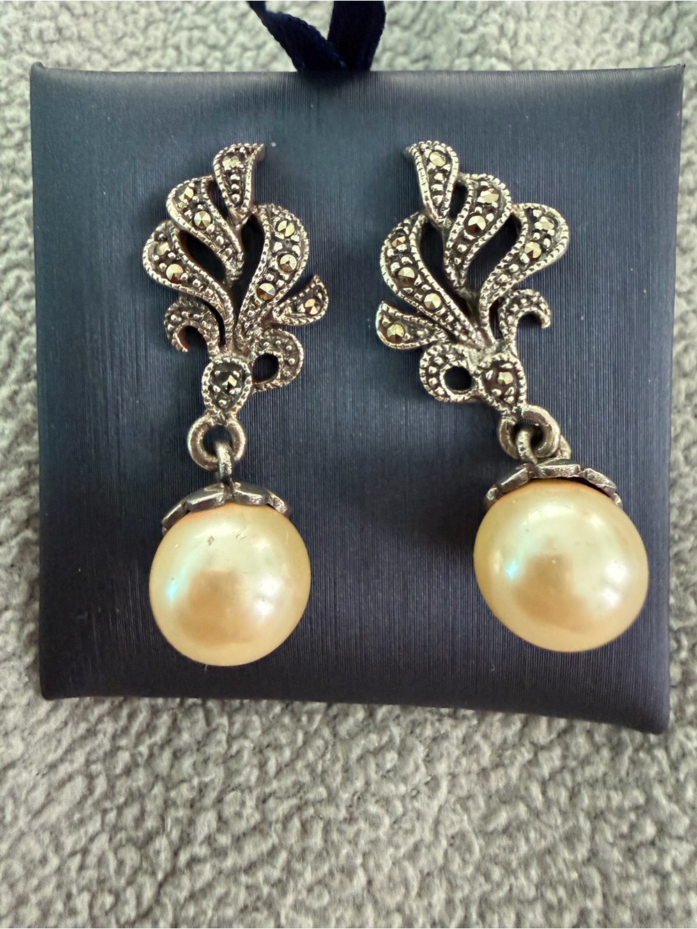 Vintage Art Deco 925 Sterling Silver Marcasite & Faux Pearl Drop Earrings